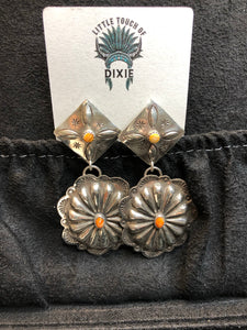 Spiny oyster Concho earrings